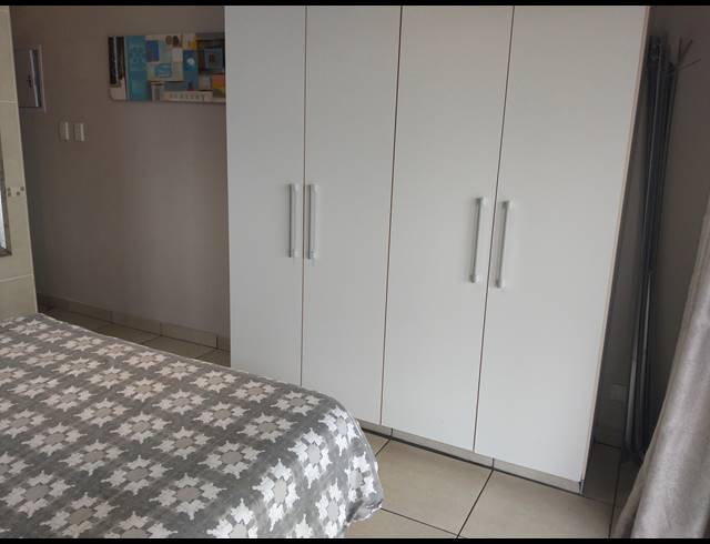 3 BEDROOM APARTMENT FOR SALE IN LAWRENCE ROCKS